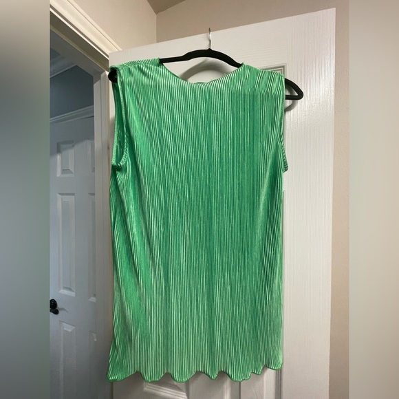 Shein Pleated Set! - Picture 3 of 7